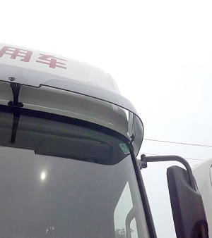 hệ thống kihs chắn nắng cabin xe đầu kéo 2 cầu dongfeng hoàng huy 420hp