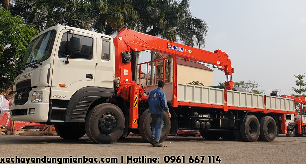 xe cẩu tự hành 12 tấn kanglim ks2825