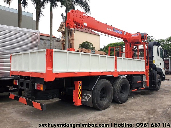 xe cẩu tự hành 7 tấn kanglim ks2056