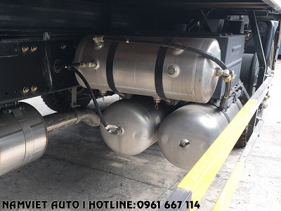 bình hơi và bình ắc quy điện của xe tải dongfeng hoàng huy b180