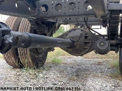 trục cầu sau 10 tấn xe tải thùng kín dongfeng hoàng huy b180 nhập khẩu