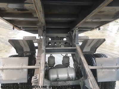 khung sắt xi phụ xe ben 8 tấn dongfeng hoàng huy nhập khẩu 2020