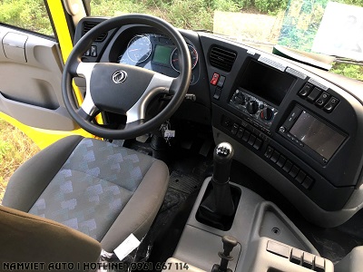 khoang bên lái cabin xe tải thùng 4 chân dongfeng hoàng huy