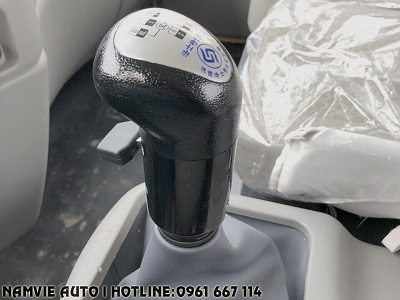 tay năm cần số của xe ải dongfeng B180