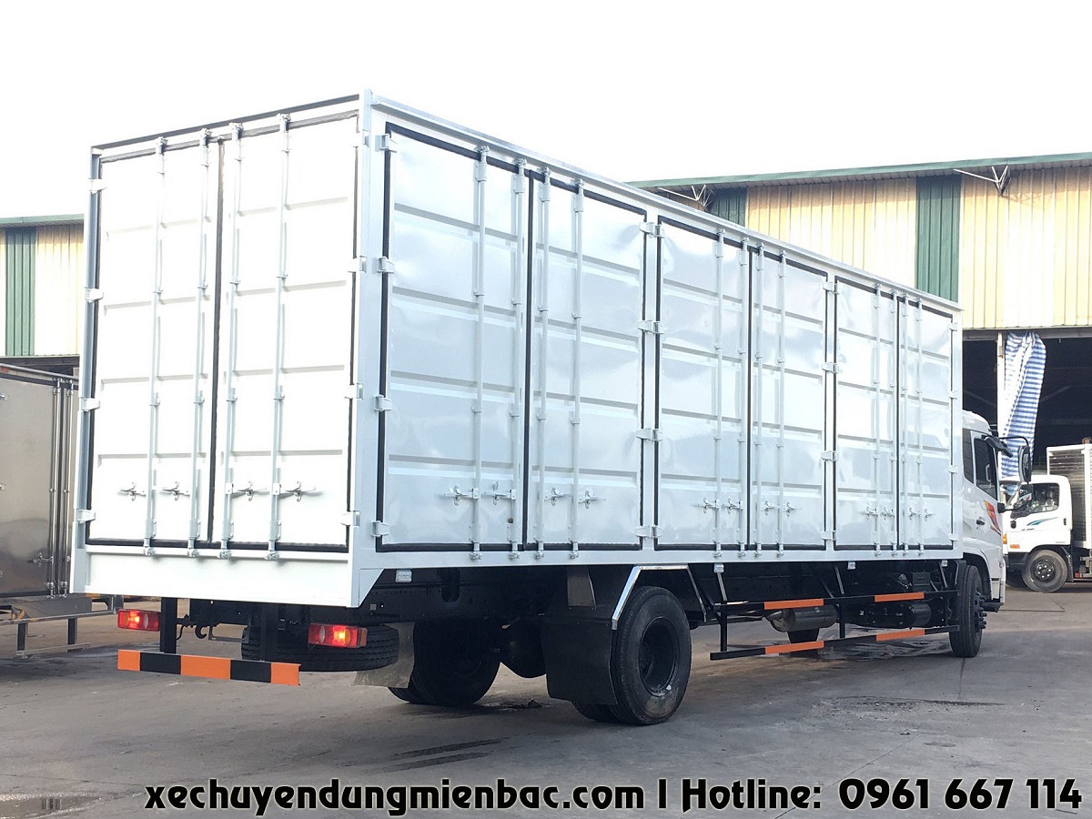 xe chở pallet dongfengb 180 thùng kín container