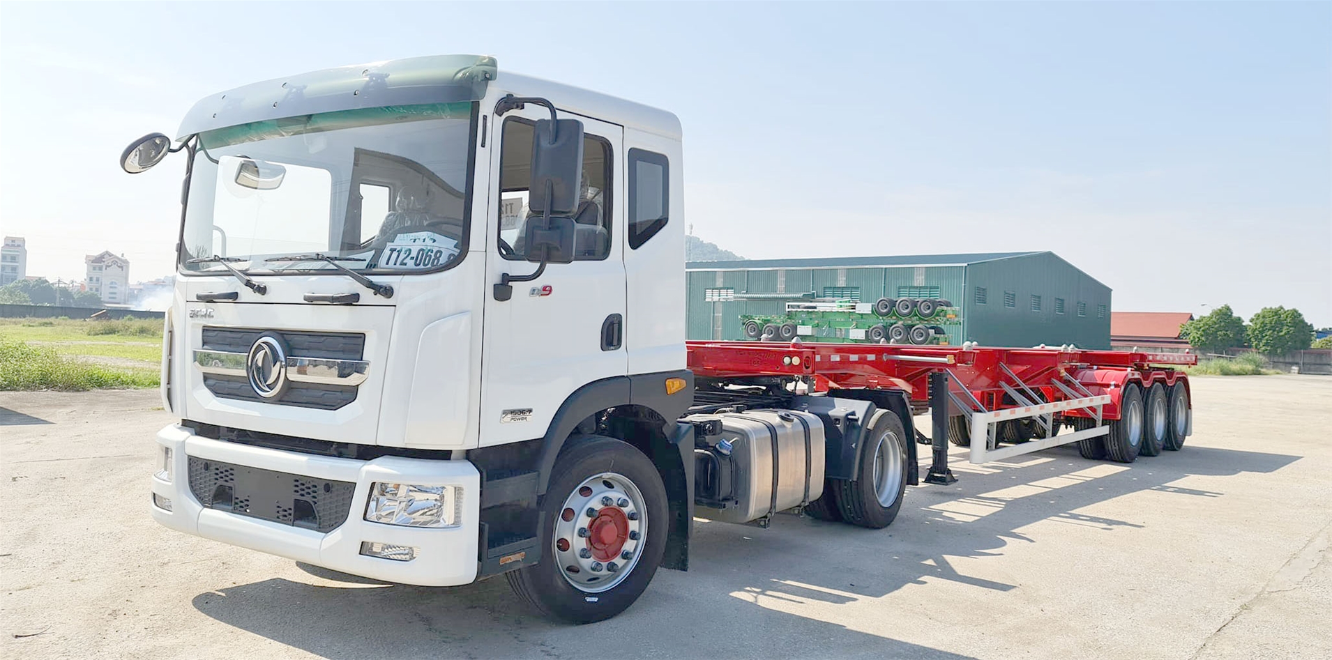 ĐẦU KÉO DONGFENG D9 1 CẦU 300HP - CẦU LÁP (4X2)