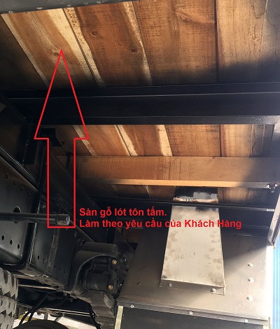 sàn gỗ lót tôn của xe tải thùng kín dongfeng b180 nhập khẩu siêu dài 9.7M