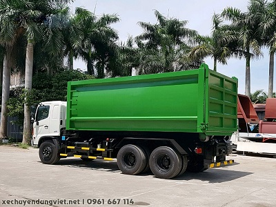 Xe chở rác thùng rời Hooklift