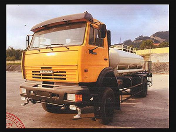 Xe phun nước rửa đường 7 khối 2 câu KAMAZ 43265